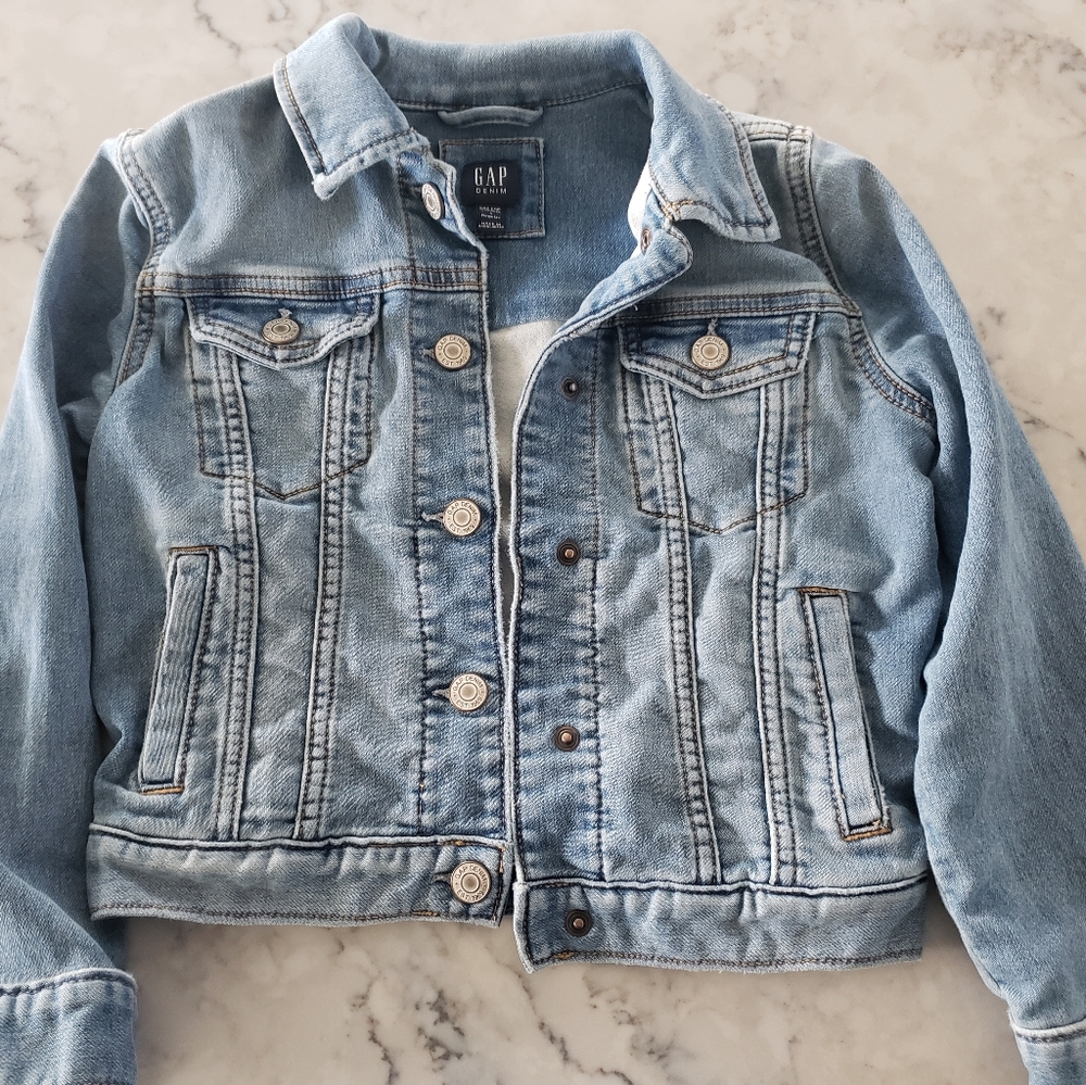 Girls size S (6/7) jean jacket